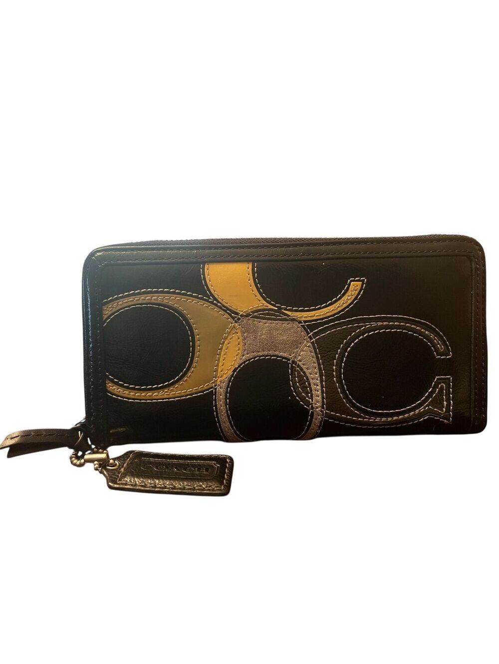 W7. Coach wallet - black accordion